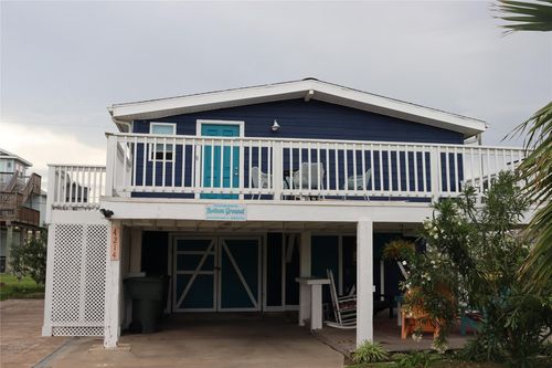 4214 Reeves Dr, Galveston, TX, 77554 | Card Image