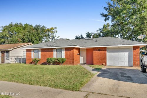 640 Peyton Dr, Biloxi, MS, 39530-3953 | Card Image
