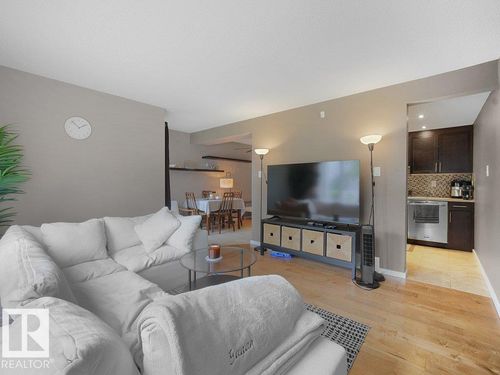 34 Amberly Crt Nw, Edmonton, AB, T5A2H9 | Card Image