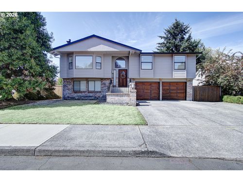 700 Ne 159th Ct, Vancouver, WA, 98684-8735 | Card Image