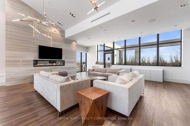 1011 - 9000 Jane St, Condo with 2 bedrooms, 2 bathrooms and 1 parking in Concord ON | Image 37