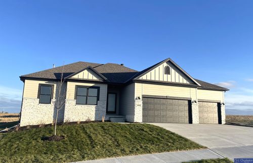 6316 N 208th St, Elkhorn, NE, 68022-5475 | Card Image