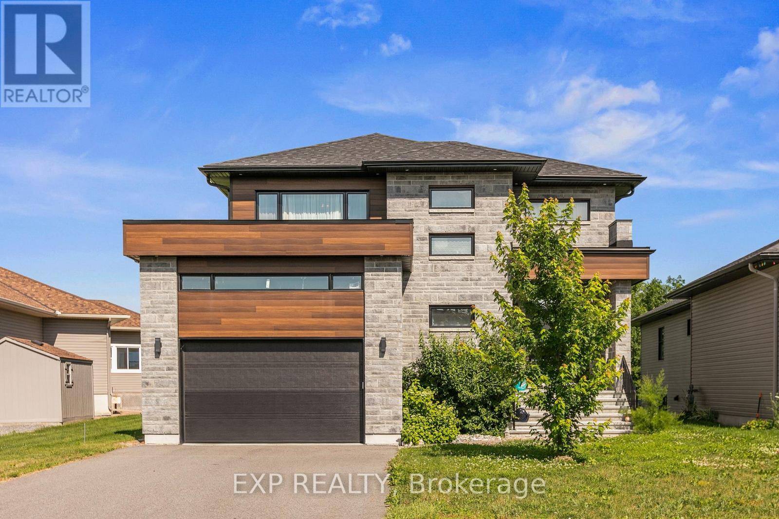 Residential in Casselman