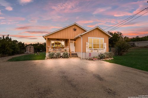 6016 Apache Moon, Spring Branch, TX, 78070-3903 | Card Image