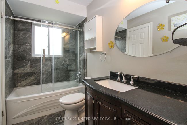2046 Meadowview Rd, House other with 4 bedrooms, 3 bathrooms and 4 parking in Peterborough ON | Image 21