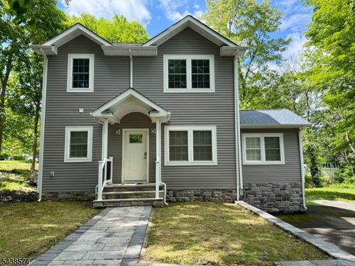 9 Beaver Trl, Hardyston, NJ, 07460-1232 | Card Image