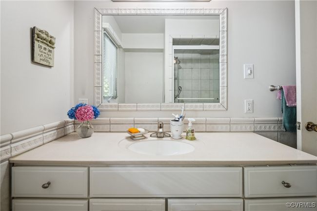Full bathroom with vanity and a shower | Image 23