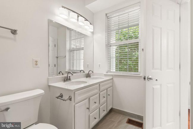 101 - 13800 Breezy Ridge Way, Townhouse with 3 bedrooms, 3 bathrooms and null parking in WOODBRIDGE VA | Image 26