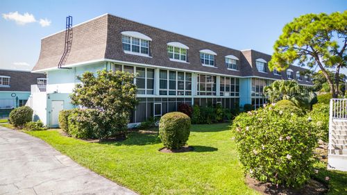 105-1901 Indian River Blvd, Vero Beach, FL, 32960-4263 | Card Image