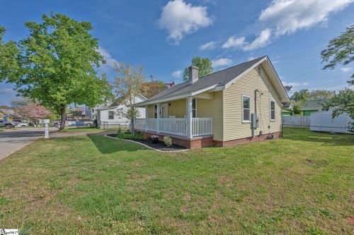 16 Saco St, Greenville, SC, 29611-4717 | Card Image