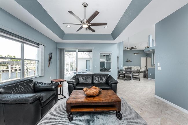 15674 Applewhite Cir, House other with 3 bedrooms, 3 bathrooms and null parking in Port Charlotte FL | Image 6