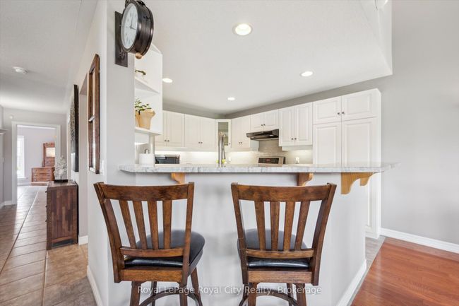 105 Riverwalk Pl, House attached with 2 bedrooms, 2 bathrooms and 3 parking in Rockwood ON | Image 14