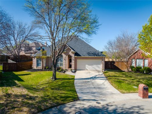 8825 Arbor Creek Ln, McKinney, TX, 75072-6738 | Card Image