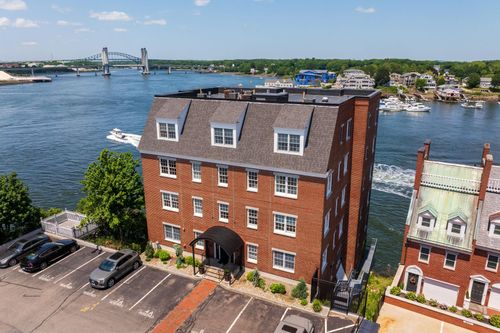 unit-2-113 Bow St, Portsmouth, NH, 03801-3805 | Card Image