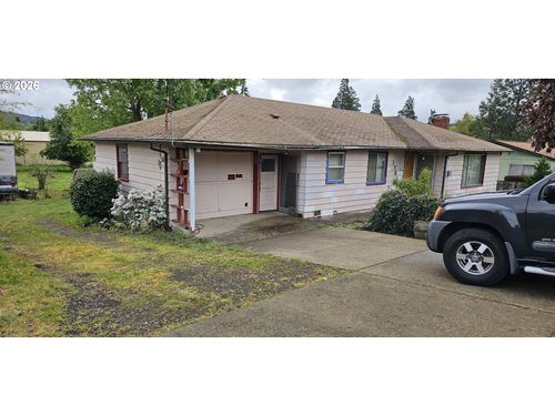 1731 Nw Keasey St, Roseburg, OR, 97471 | Card Image