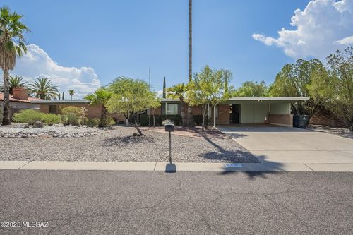 6802 E Rosewood Cir, Tucson, AZ, 85710-1216 | Card Image
