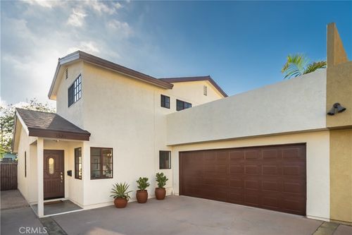 15211 Avis Ave, Lawndale, CA, 90260-2206 | Card Image