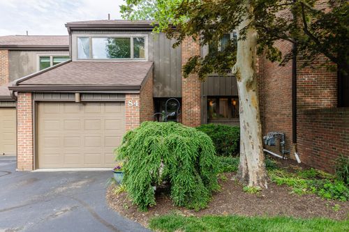 84 Glen Dr, Worthington, OH, 43085-4010 | Card Image