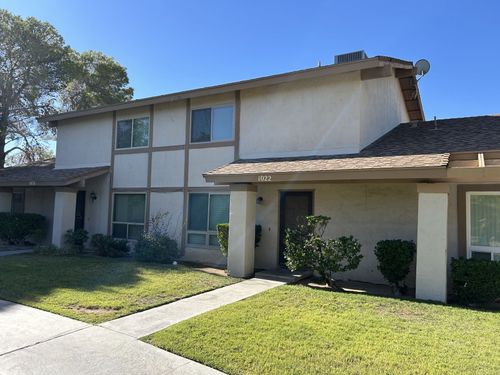 1022 Peg St, Ridgecrest, CA, 93555-3141 | Card Image