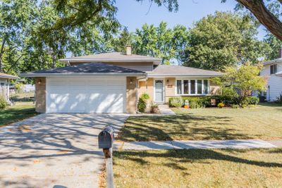 672 Bryn Mawr Avenue, House other with 3 bedrooms, 2 bathrooms and 2 parking in Bartlett IL | Image 1