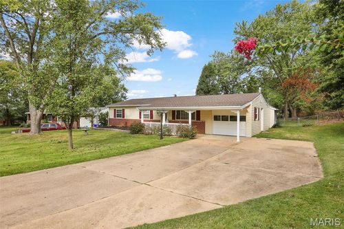 257 Joyce Ct, Ballwin, MO, 63021-4906 | Card Image