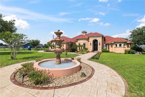 22111 N Val Verde Road, Edinburg, TX, 78542 | Card Image