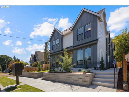 4514 Ne Wygant St, Portland, OR, 97218-1648 | Card Image