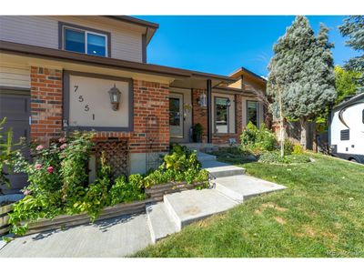 7551 S Garland St, House other with 4 bedrooms, 3 bathrooms and null parking in Littleton CO | Image 2