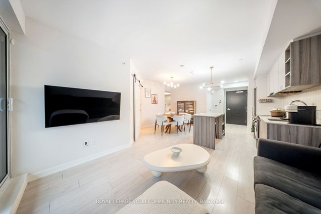 312 - 31 Tippett Rd, Condo with 2 bedrooms, 2 bathrooms and null parking in Toronto ON | Image 20