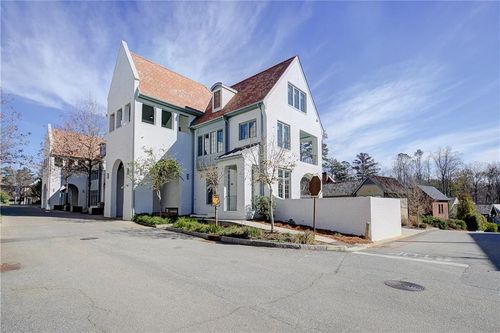 11292 Serenbe Ln, Chattahoochee Hills, GA, 30268-2389 | Card Image