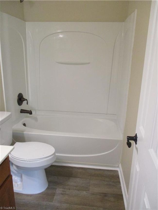 917 Avalon Acres Ln, House other with 3 bedrooms, 3 bathrooms and null parking in High Point NC | Image 10