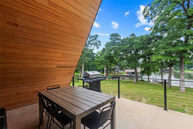 1831 Emma Dr, House other with 3 bedrooms, 2 bathrooms and null parking in Tool TX | Image 25