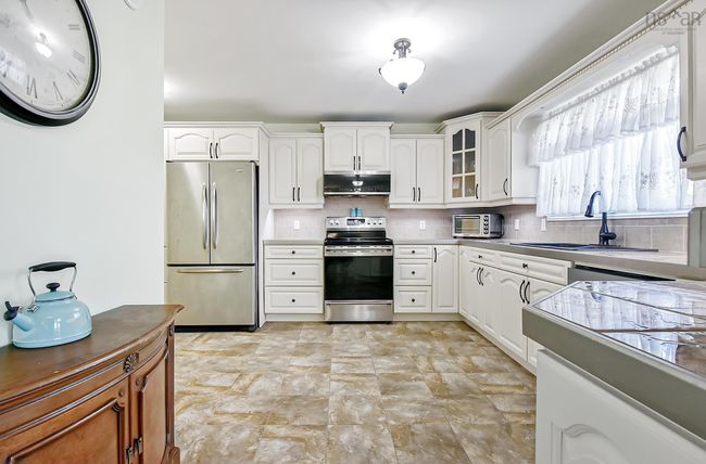 10 Tully Ave, House other with 4 bedrooms, 4 bathrooms and 3 parking in Shubenacadie NS | Image 8