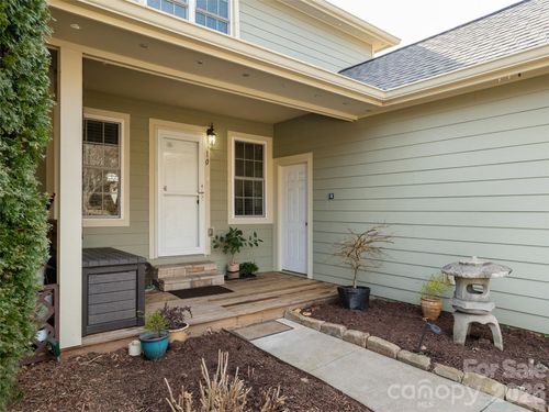 10 Aberdeen Dr, Arden, NC, 28704-9243 | Card Image