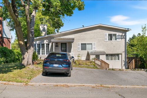 1305 Dorchester Ave, Ottawa, ON, K1Z8E8 | Card Image