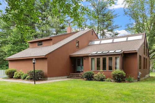 35 Cox Ln, Methuen, MA, 01844-1732 | Card Image