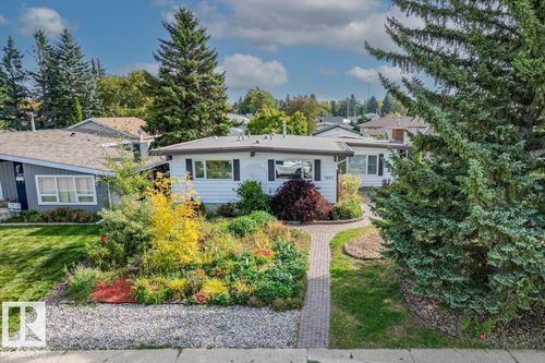 3607 106a St Nw, Edmonton, AB, T6J1A7 | Card Image
