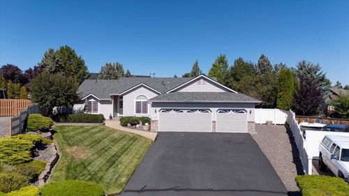 3746 Sw Xero Ave, Redmond, OR, 97756-8332 | Card Image