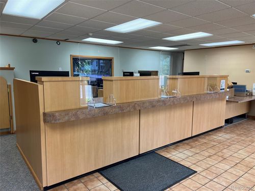 2543 S Sherman Rd, Applegate, MI, 48401-9620 | Card Image