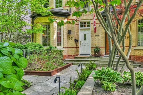 37 Walker Avenue, Toronto, ON, M4V1G3 | Card Image
