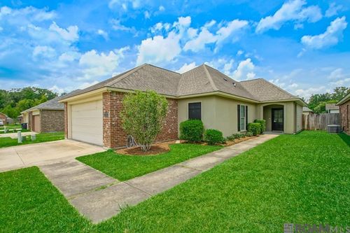 16953 Glenwood Springs Dr, Greenwell Springs, LA, 70739-4034 | Card Image