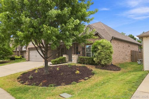2605 111th Pl, Jenks, OK, 74037-2476 | Card Image