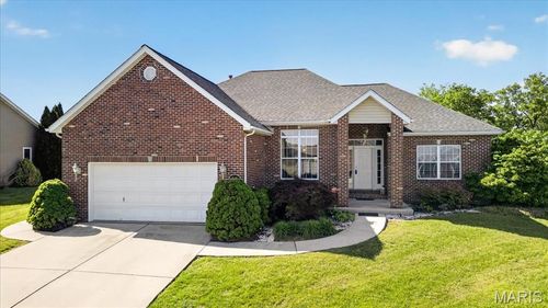 616 Manor Ln, Millstadt, IL, 62260-2832 | Card Image