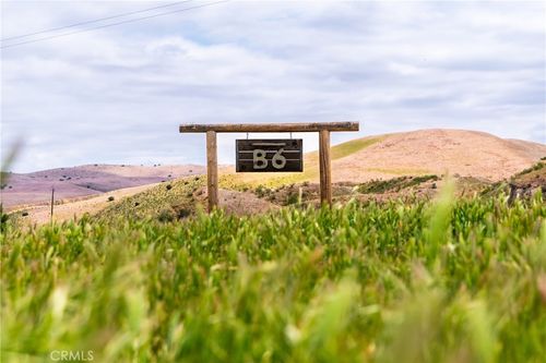 8050 Bitterwater Rd, Shandon, CA, 93461-9624 | Card Image