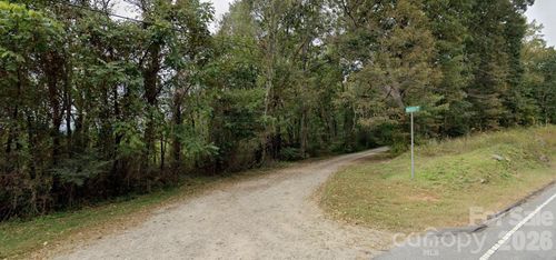 120 Mathis Dr, Union Grove, NC, 28689-9181 | Card Image