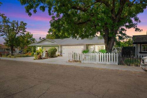 205 Carmillita Way, Modesto, CA, 95354 | Card Image