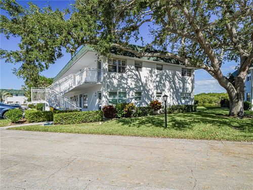 apt-e6-2800 Indian River Blvd, Vero Beach, FL, 32960-4235 | Card Image