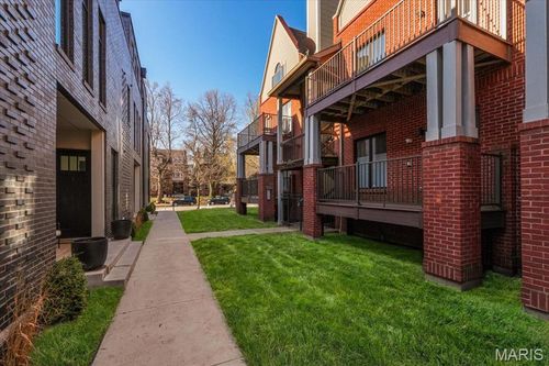 apt-12-4111 W Pine Blvd, Saint Louis, MO, 63108-2875 | Card Image