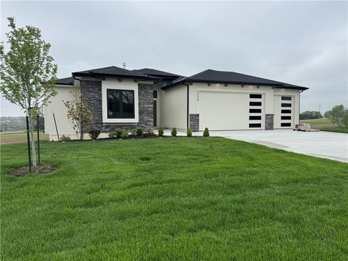 22559 W 89th Ter, Lenexa, KS, 66227-4037 | Card Image