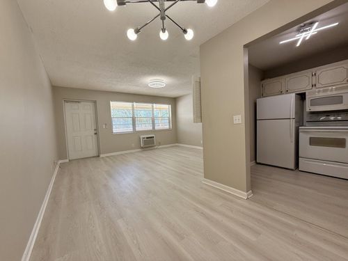 305 Camden M, West Palm Beach, FL, 33417-2049 | Card Image
